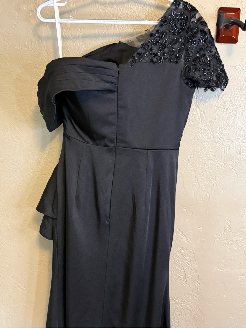 Asymmetric One-Shoulder Black Evening Gown with Embroidered Shoulder - Picture 6 of 8